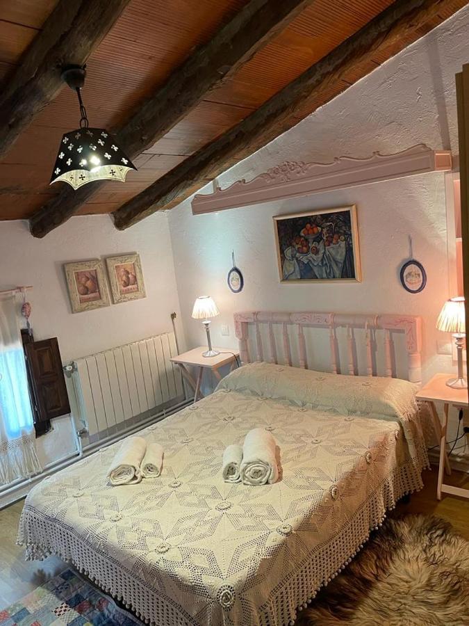 Casa Rural Vicenta 1750 Albentosa ภายนอก รูปภาพ