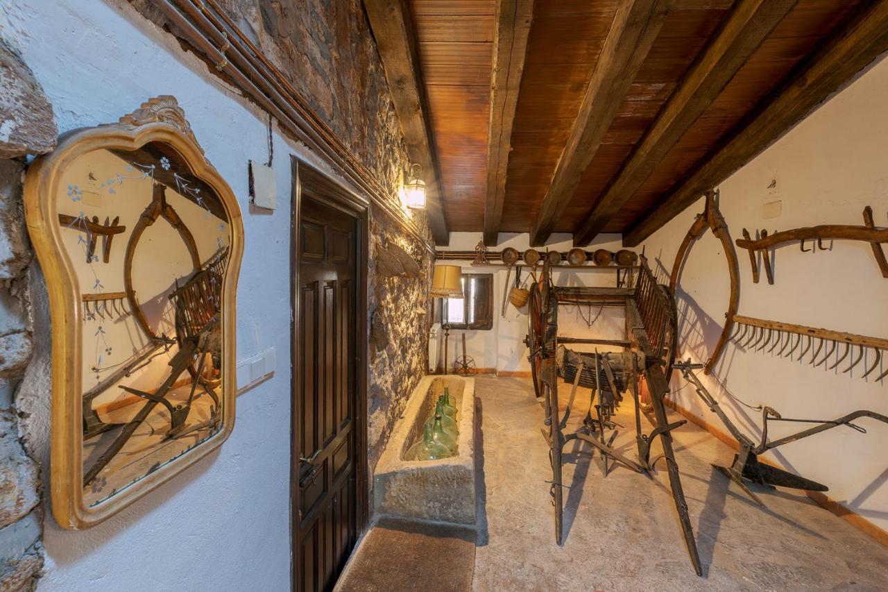 Casa Rural Vicenta 1750 Albentosa ภายนอก รูปภาพ